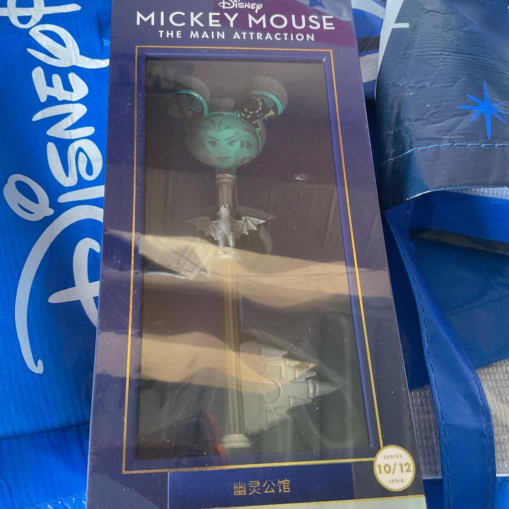 Disney Mickey Mouse main attraction haunted mansion key